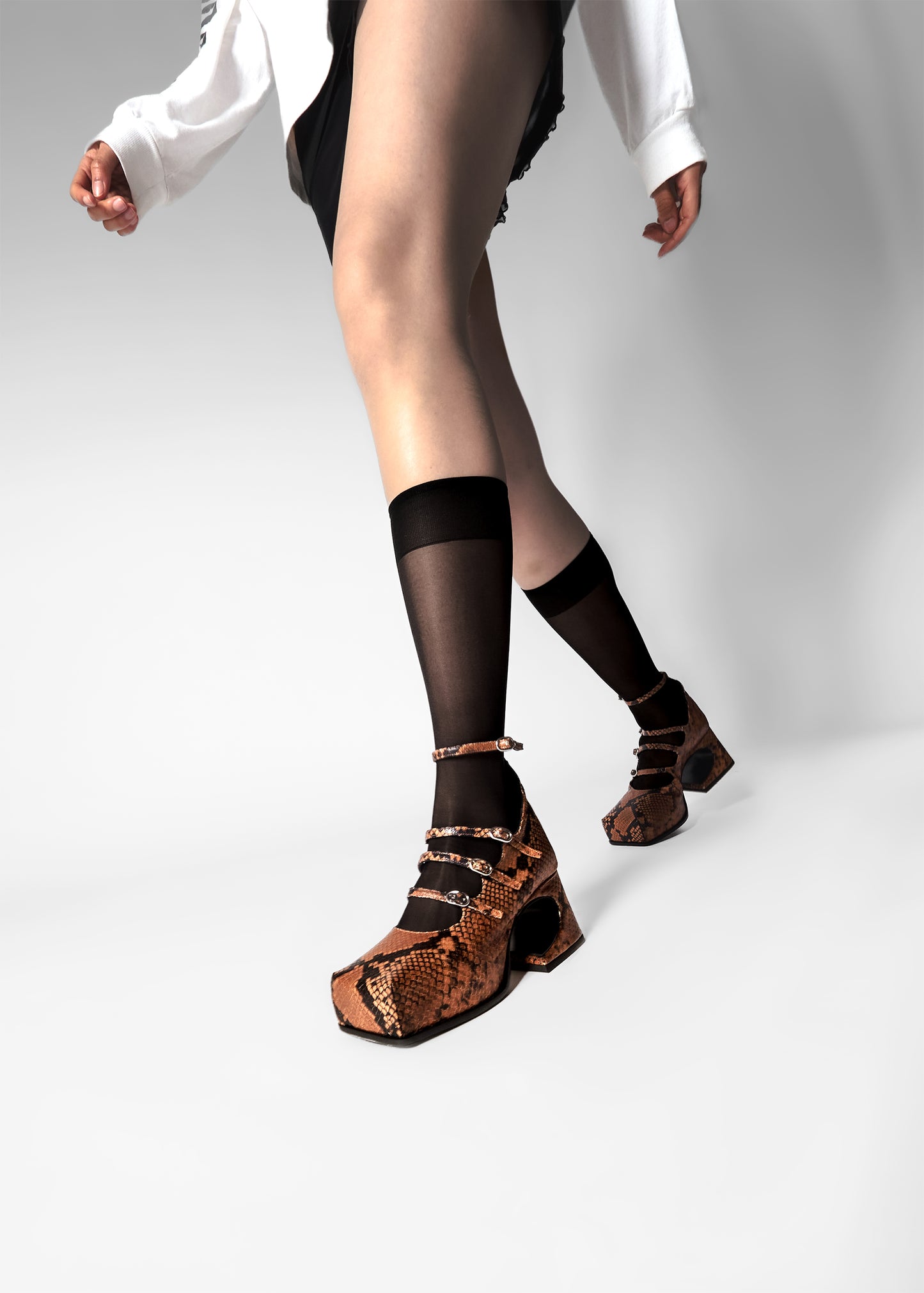 Caramel Snake Mary Nancy