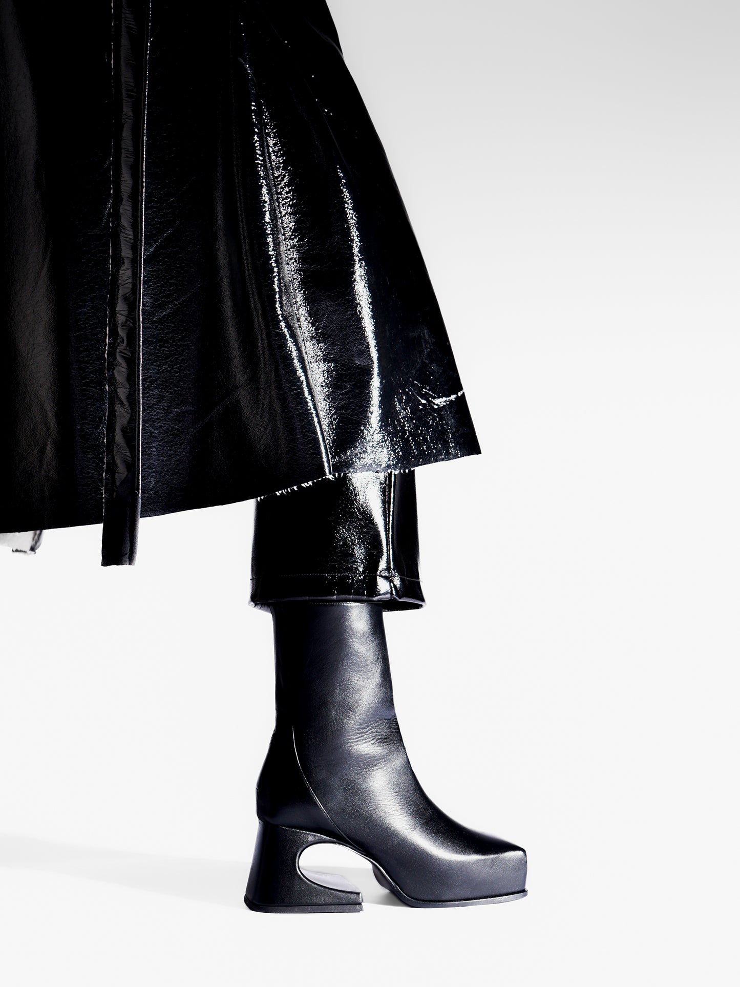 Caviar Black Roxy Boots