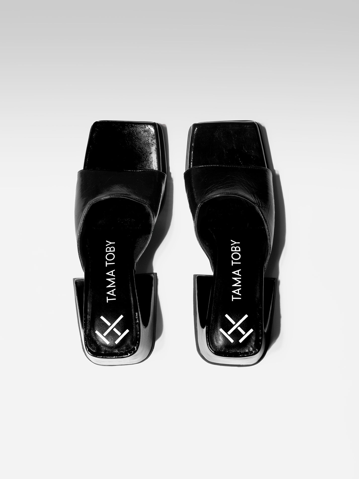 Diamond Black Gigi Slide