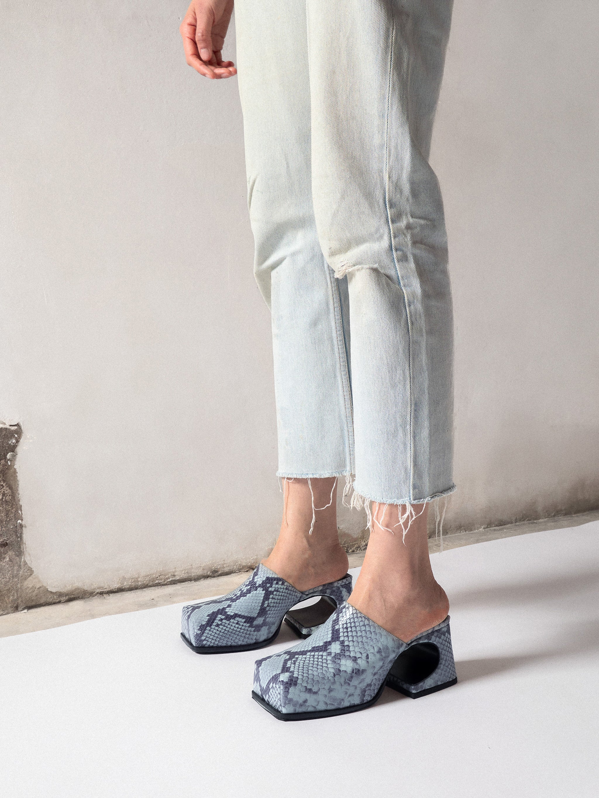 DENIM SNAKE SASSY MULE