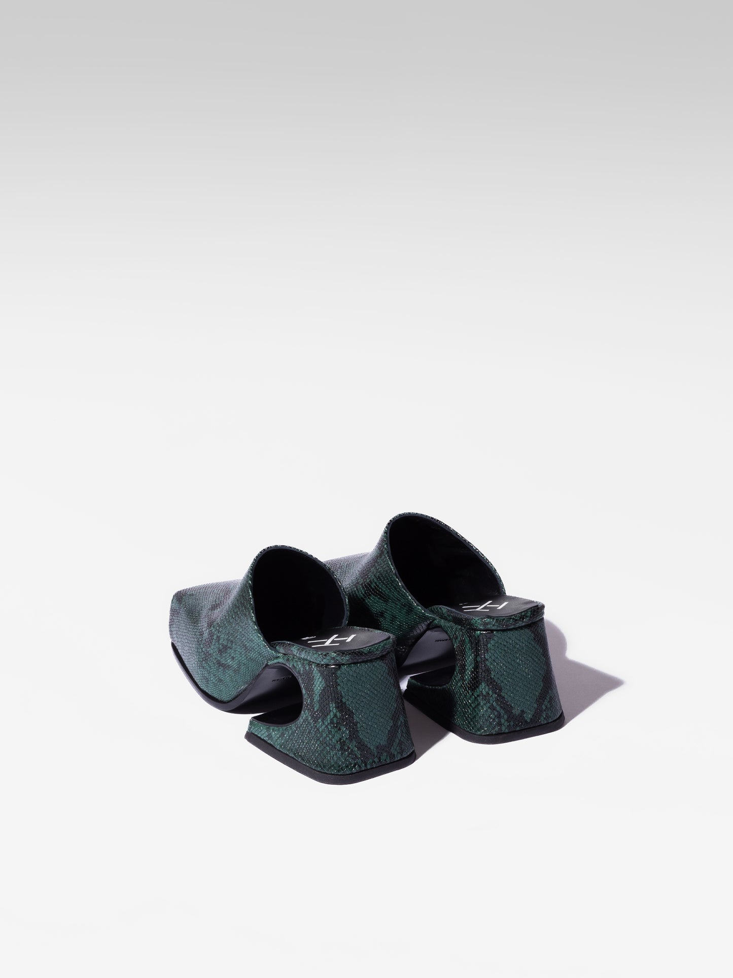 DEKEL GREEN SNAKE SASSY MULE