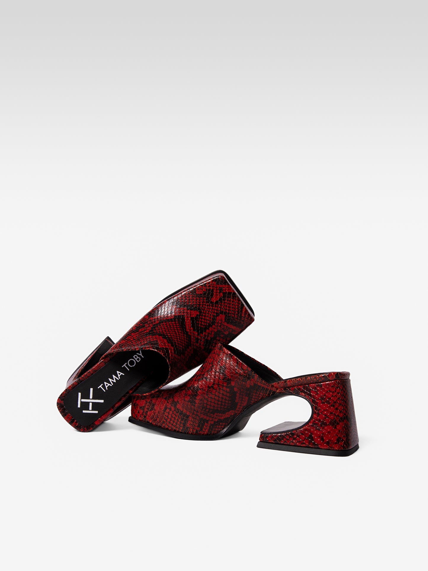 Red Snake Sassy Mule