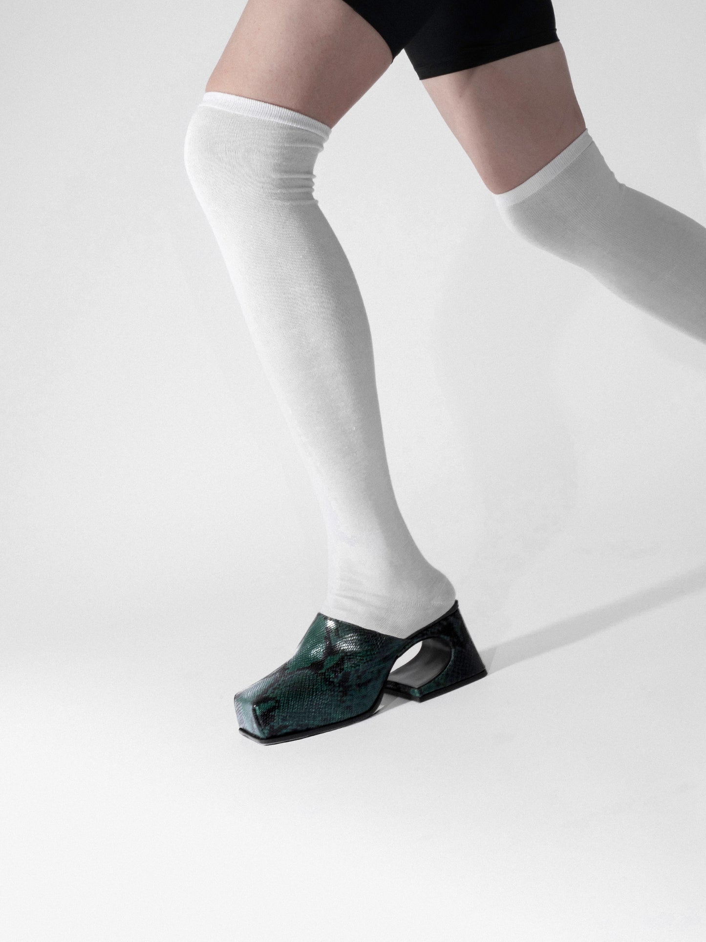 DEKEL GREEN SNAKE SASSY MULE