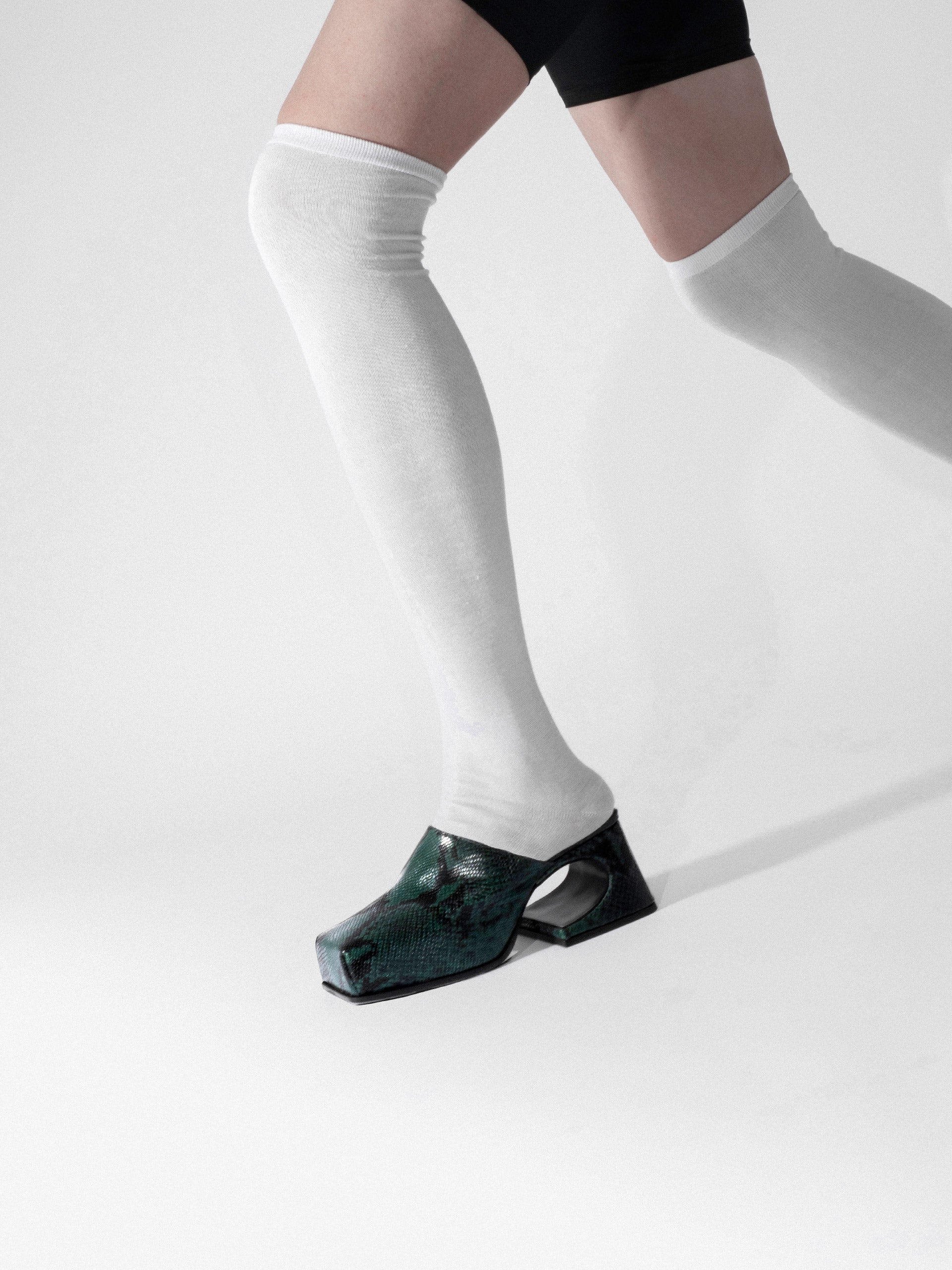 DEKEL GREEN SNAKE SASSY MULE