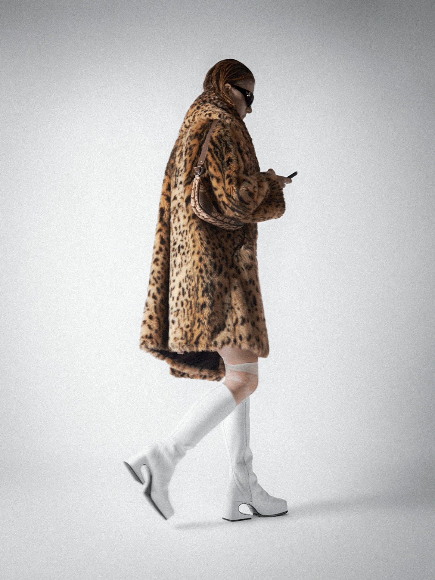 Coca White Roxy Boy Boots